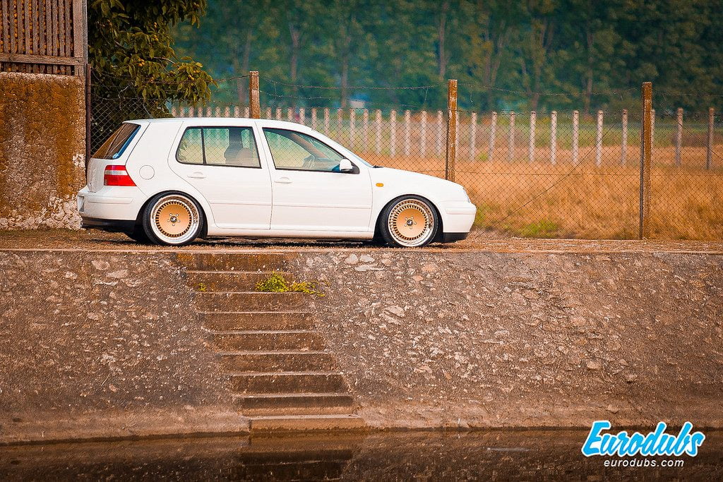 Volkswagen Golf MK4 by Luka - Eurodubs