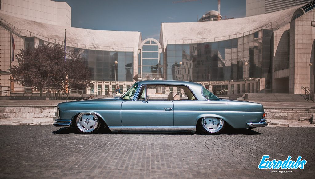 Mercedes Benz W111 280SE
